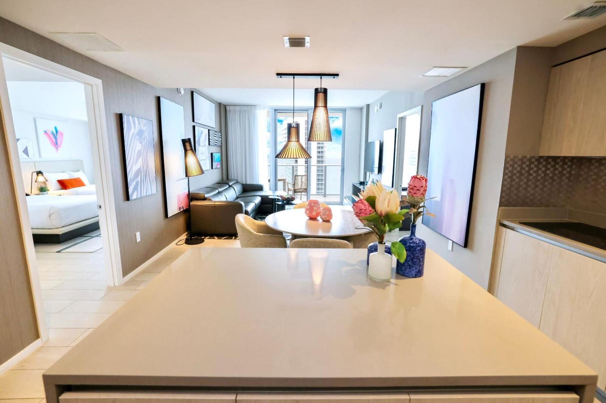 Diamond In The Sky Villa Hollywood Exterior photo